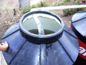water tank fills with water in La Canada